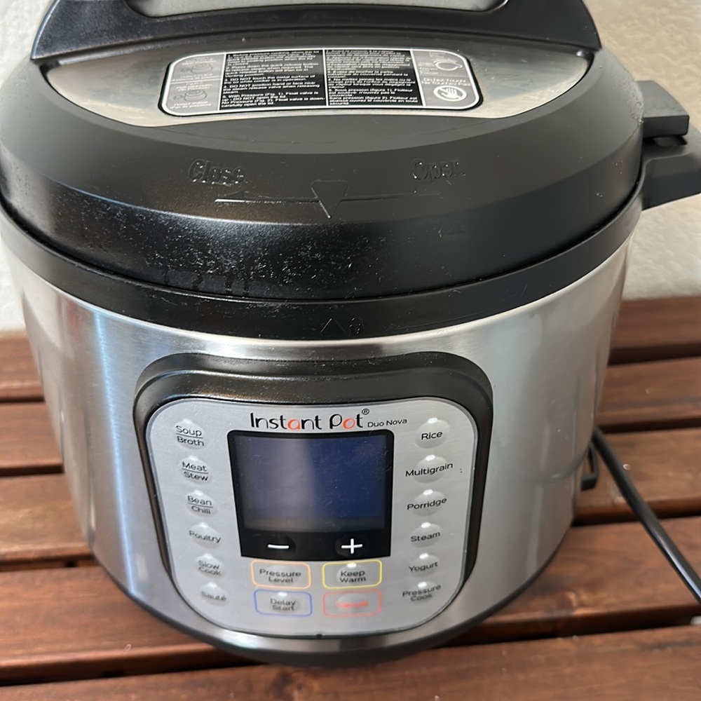 Instant Pot brand new